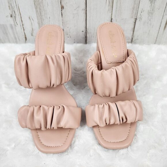 Altar'd State Pink Ruched Heel Sandals Size 6 - Picture 9 of 9